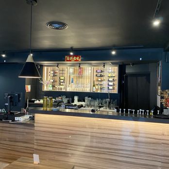 Baili Eatery and Lounge - Bar - Chinese Near Me - Toronto, Ontario