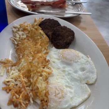Brookside Diner - 2x2x2 with Sausage Patties, plus complimentary bacon. - American Near Me - Tulsa, Oklahoma