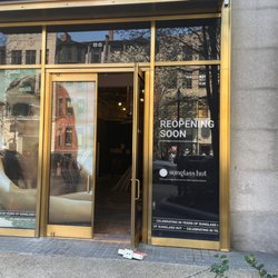 Sunglass Hut