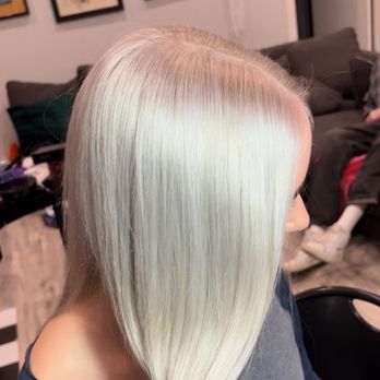 The Harlot - Platinum blonde hair - Hair Extensions Near Me - Los Angeles, California The Harlot - Platinum blonde hair - Hair Extensions Near Me - Los Angeles, California