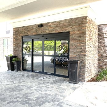 Hampton Inn Wetumpka - Entrance - Hotels Near Me - Wetumpka, Alabama Hampton Inn Wetumpka - Entrance - Hotels Near Me - Wetumpka, Alabama