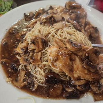 Prima's Pizza & Pasta - Chicken Marsala - Pizza Near Me - Fort Worth, Texas Prima's Pizza & Pasta - Chicken Marsala - Pizza Near Me - Fort Worth, Texas
