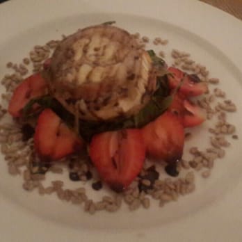 Flaming & Co. - Strawberry and goat cheese salad - Modern European Near Me - Warsaw, MZ