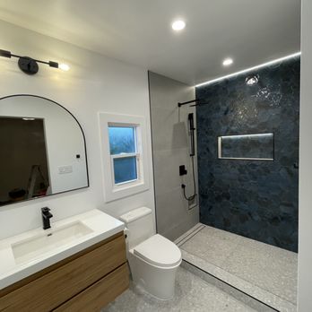 Golden Age Builders - Primary bathroom, waiting for shower door install - General Contractors Near Me - Los Angeles, California Golden Age Builders - Primary bathroom, waiting for shower door install - General Contractors Near Me - Los Angeles, California