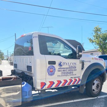 Falcon Towing - Falcon towing flat bed truck - Towing Near Me - Gardena, California Falcon Towing - Falcon towing flat bed truck - Towing Near Me - Gardena, California