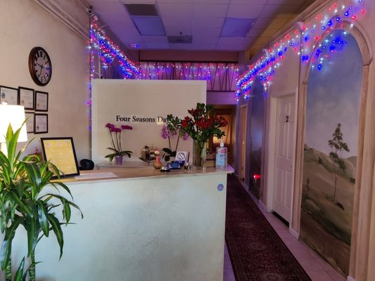 Four Seasons Day Spa by null