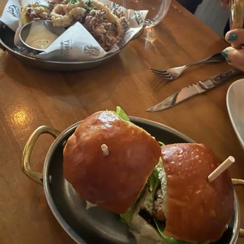 The Osprey - Sliders and calamari - Seafood Near Me - Orlando, Florida