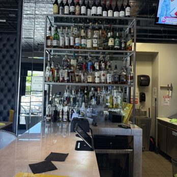 Ivy Bar & Bistro - Back Bar - Cocktail Bars Near Me - Houston, Texas Ivy Bar & Bistro - Back Bar - Cocktail Bars Near Me - Houston, Texas