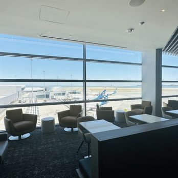 Maple Leaf Lounge - So much seating! - Airport Lounges Near Me - Millbrae, California Maple Leaf Lounge - So much seating! - Airport Lounges Near Me - Millbrae, California
