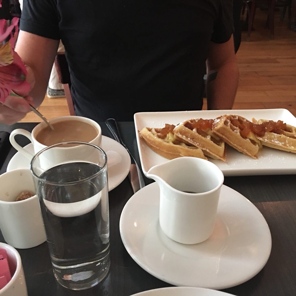 Essie's Restaurant - Belgium waffles - New American Near Me - Poughkeepsie, New York Essie's Restaurant - Belgium waffles - New American Near Me - Poughkeepsie, New York