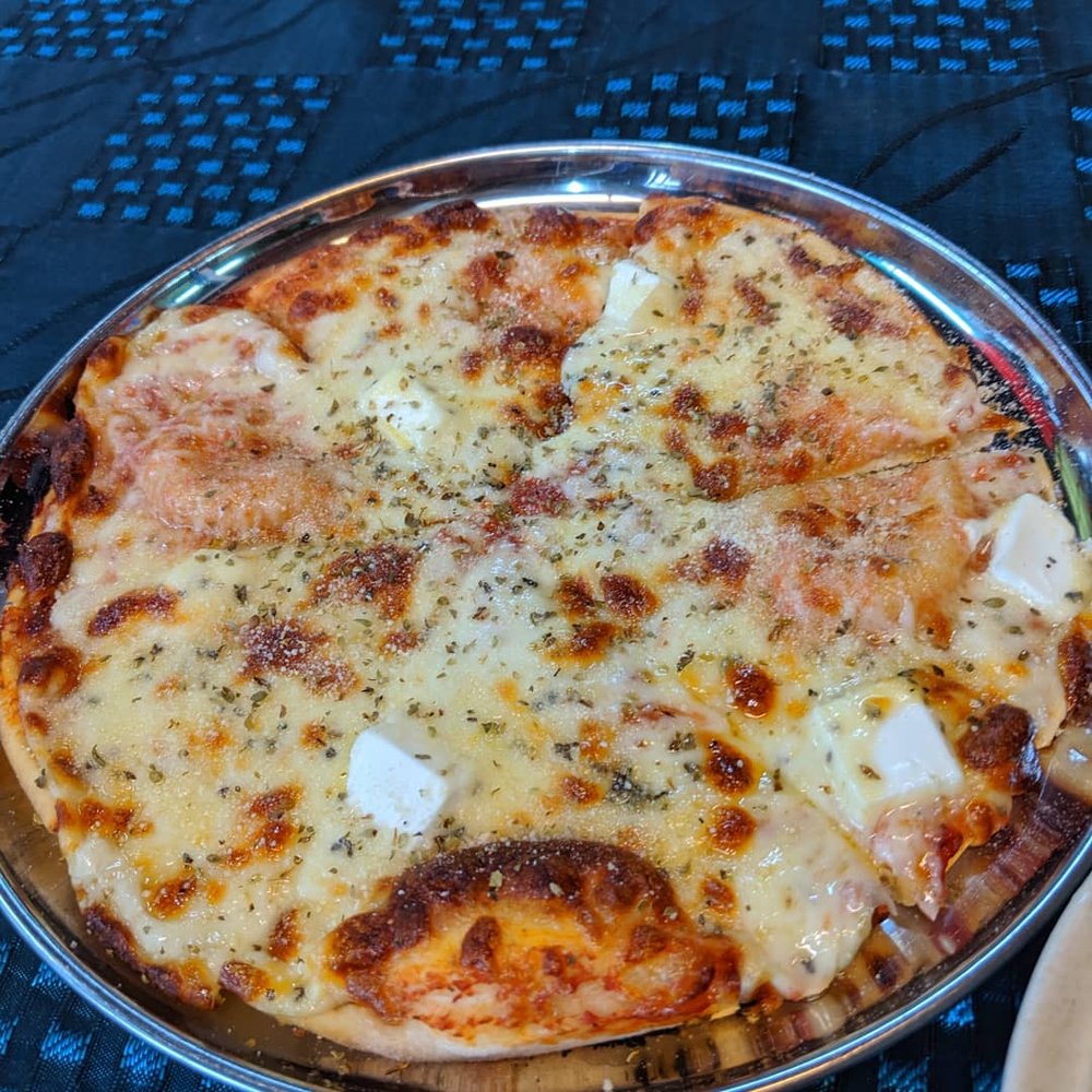 Artisans Pizza