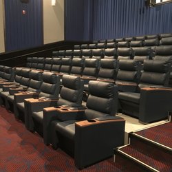 Brookings Cinema 8 - Stadium seating/recliners