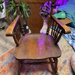 Janet's Antiques - Rocker