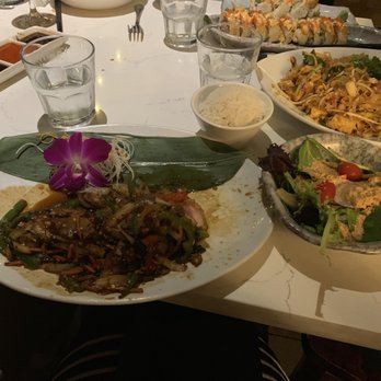 Eastern Peak - Basil Duck with side salad and jasmine rice - Asian Fusion Near Me - Nashville, Tennessee Eastern Peak - Basil Duck with side salad and jasmine rice - Asian Fusion Near Me - Nashville, Tennessee