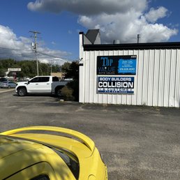 Exterior outside entrance of Body Builders Collision & Custom - Grand Rapids, Michigan Exterior outside entrance of Body Builders Collision & Custom - Grand Rapids, Michigan
