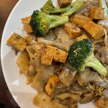 Pad Thai Classic - 94. Pad See Ew with Tofu - Thai Near Me - Long Beach, California Pad Thai Classic - 94. Pad See Ew with Tofu - Thai Near Me - Long Beach, California