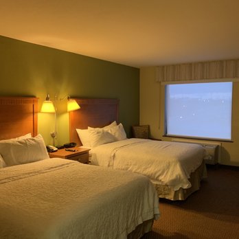Hampton Inn Clinton - 2 queen beds - Hotels Near Me - Clinton, Oklahoma