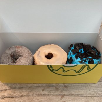 Lee's Donuts - Donuts Near Me - Langley, British Columbia Lee's Donuts - Donuts Near Me - Langley, British Columbia