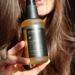 The Body Deli - Melt away makeup & dirt! Massage Phoenix Cleansing Oil onto dry skin, dissolve the day's debris, then rinse for clean, smooth skin.