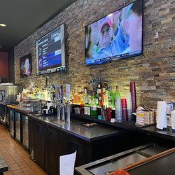 Wing Daddy's Sauce House