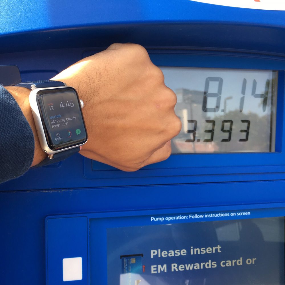 7-Eleven - a hand holding a smart watch at a gas pump - Convenience Stores Near Me - Norfolk, Virginia 7-Eleven - a hand holding a smart watch at a gas pump - Convenience Stores Near Me - Norfolk, Virginia