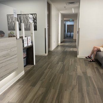 Premier Imaging - Inside the waiting area looking down the hall to the rooms. - Diagnostic Imaging Near Me - Ottawa, Ontario