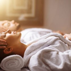 Healing Foot Spa - Couple body massage