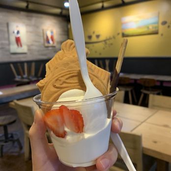 T-Town Cafe - Taiyaki Ice Cream - Red Bean Filling, Vanilla Soft Serve, Strawberry + Pocky Toppings - Desserts Near Me - Tacoma, Washington T-Town Cafe - Taiyaki Ice Cream - Red Bean Filling, Vanilla Soft Serve, Strawberry + Pocky Toppings - Desserts Near Me - Tacoma, Washington