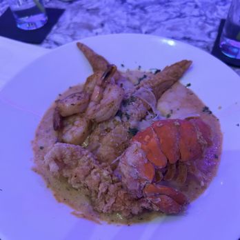 SoBe Restaurant and Lounge - American Near Me - Lanham, Maryland