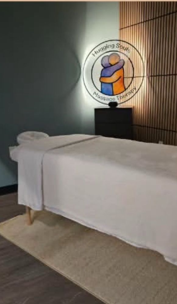 Hugging Souls Massage Therapy Logo