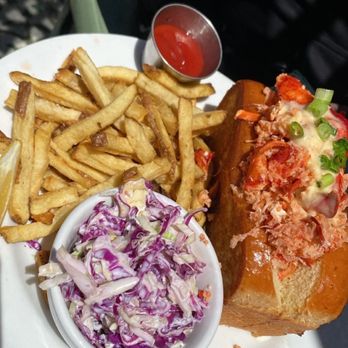 Cody's La Jolla - Breakfast & Brunch Near Me - La Jolla, California