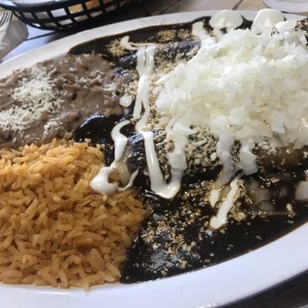 Gonzalez's Restaurant - 3 Enchiladas de Mole - Chicken w/ extra onions - Mexican Near Me - Orange, California Gonzalez's Restaurant - 3 Enchiladas de Mole - Chicken w/ extra onions - Mexican Near Me - Orange, California