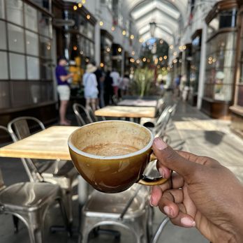 Mandarin Coffee Stand - "You can't buy happiness but you can buy coffee and that's pretty close." - Unknown - Coffee & Tea Near Me - Pasadena, California