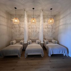 Illuminé Skin & Wellness - Waiting/relaxing area