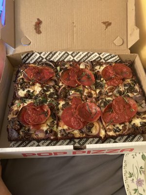 Pop Pizza by null