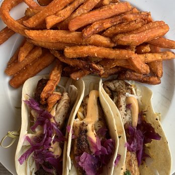 Skipper's Dockside - Blackened mahi tacos with sweet potato fries - Seafood Near Me - Key Largo, Florida
