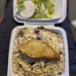 I Love Country Cafe - Fettuccine Alfredo w/ shrimp, comes w/ garlic bread & tossed salad