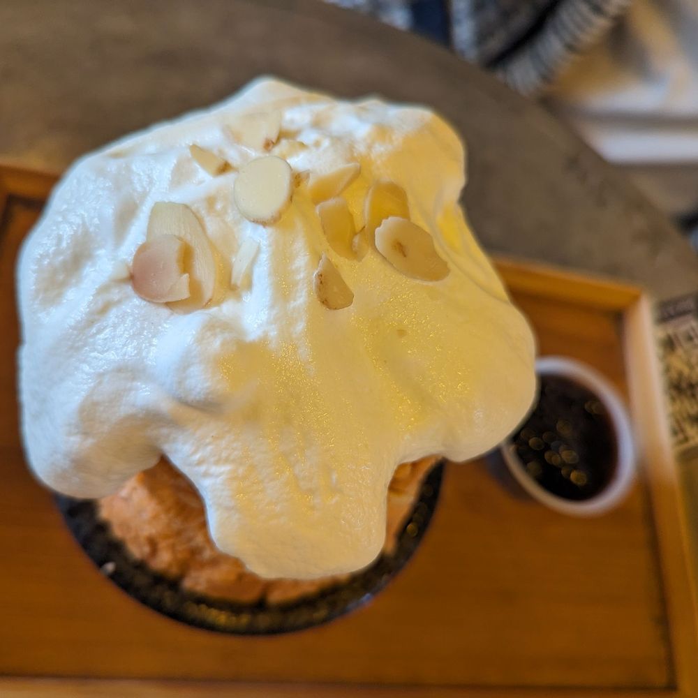 Bingsu Bean - a cupcake topped with whipped cream - Desserts Near Me - Toronto, Ontario Bingsu Bean - a cupcake topped with whipped cream - Desserts Near Me - Toronto, Ontario