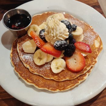 Cafe De Olla - Berry banana pancake - American Near Me - Monrovia, California