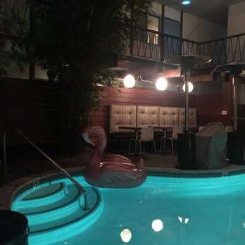The Pearl Hotel - San Diego, CA