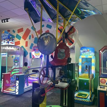Chuck E. Cheese - Pizza Near Me - Rochester, New York Chuck E. Cheese - Pizza Near Me - Rochester, New York