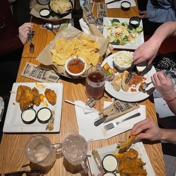 Chili's - Chicken Wings, Cesar Salad - American Near Me - Santa Clarita, California Chili's - Chicken Wings, Cesar Salad - American Near Me - Santa Clarita, California
