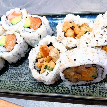 Kusshi - Salmon avocado roll and Vegetable tempura roll - Sushi Bars Near Me - North Bethesda, Maryland Kusshi - Salmon avocado roll and Vegetable tempura roll - Sushi Bars Near Me - North Bethesda, Maryland