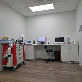 GSH Medical - Exam room - Medical Centers Near Me - North York, Ontario GSH Medical - Exam room - Medical Centers Near Me - North York, Ontario
