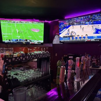 Stealey’s Tavern - Bar - Salad Near Me - Harrisburg, Pennsylvania