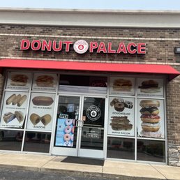 Exterior photo of Donut Palace in Hermitage - Nashville, Tennessee Exterior photo of Donut Palace in Hermitage - Nashville, Tennessee