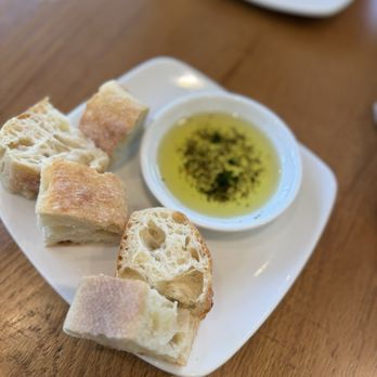 California Pizza Kitchen - Complimentary bread - Pizza Near Me - Aiea, Hawaii