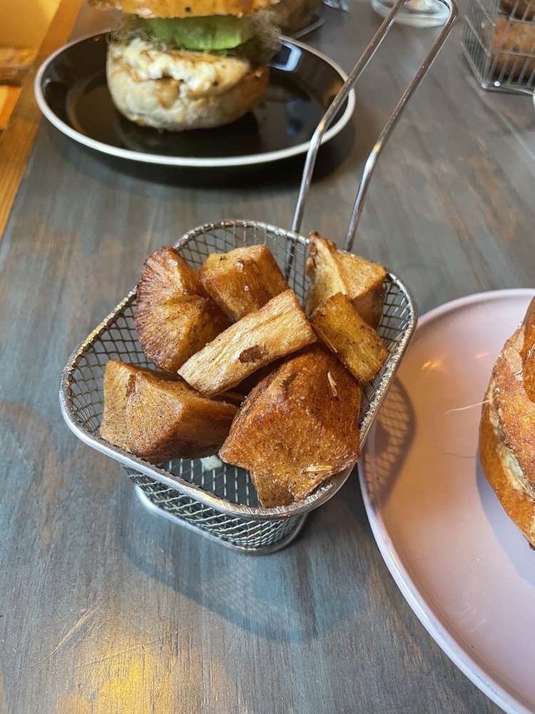 Flamante Burgers & Friends