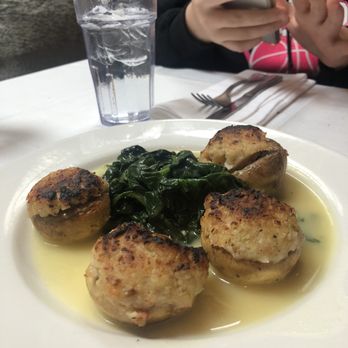 Robke’s - Stuffed mushrooms with crab - American Near Me - Northport, New York Robke’s - Stuffed mushrooms with crab - American Near Me - Northport, New York