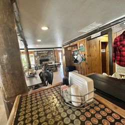 Sprucewood Inn Restaurant & Lounge - Additional seating